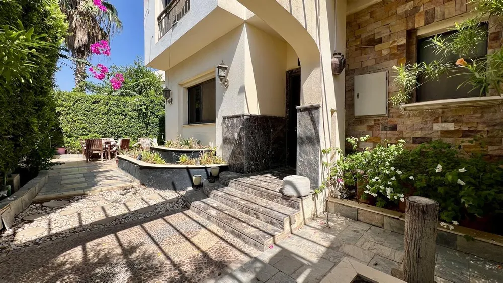 Twinhouse for sale in Zayed 2000